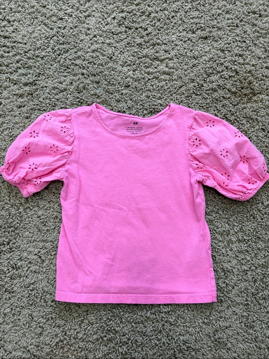 H&M Other - H&M Bright Pink Eyelet Puff Sleeve Tee